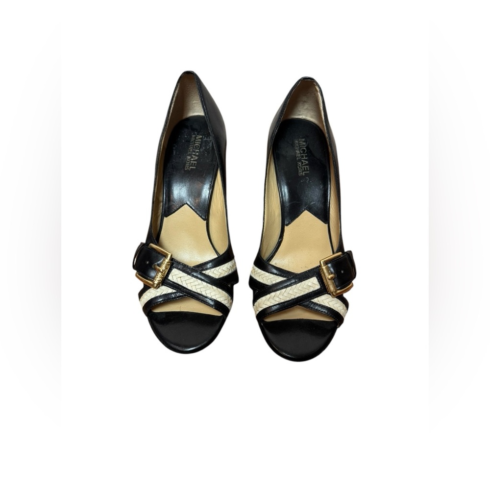Michael Michael Kors Leather Open Toe Pumps With A Buckle Size 9